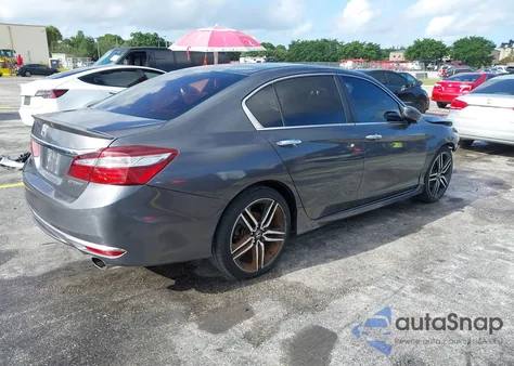 2017 Honda Accord Sport z USA, uszkodzony, nr VIN 1HGCR2F54HA277081